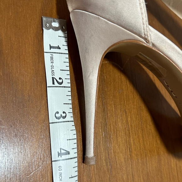 🌸VINCE CAMUTO🌸 Imagine-Devin Sandals size: 8 - Picture 12 of 16